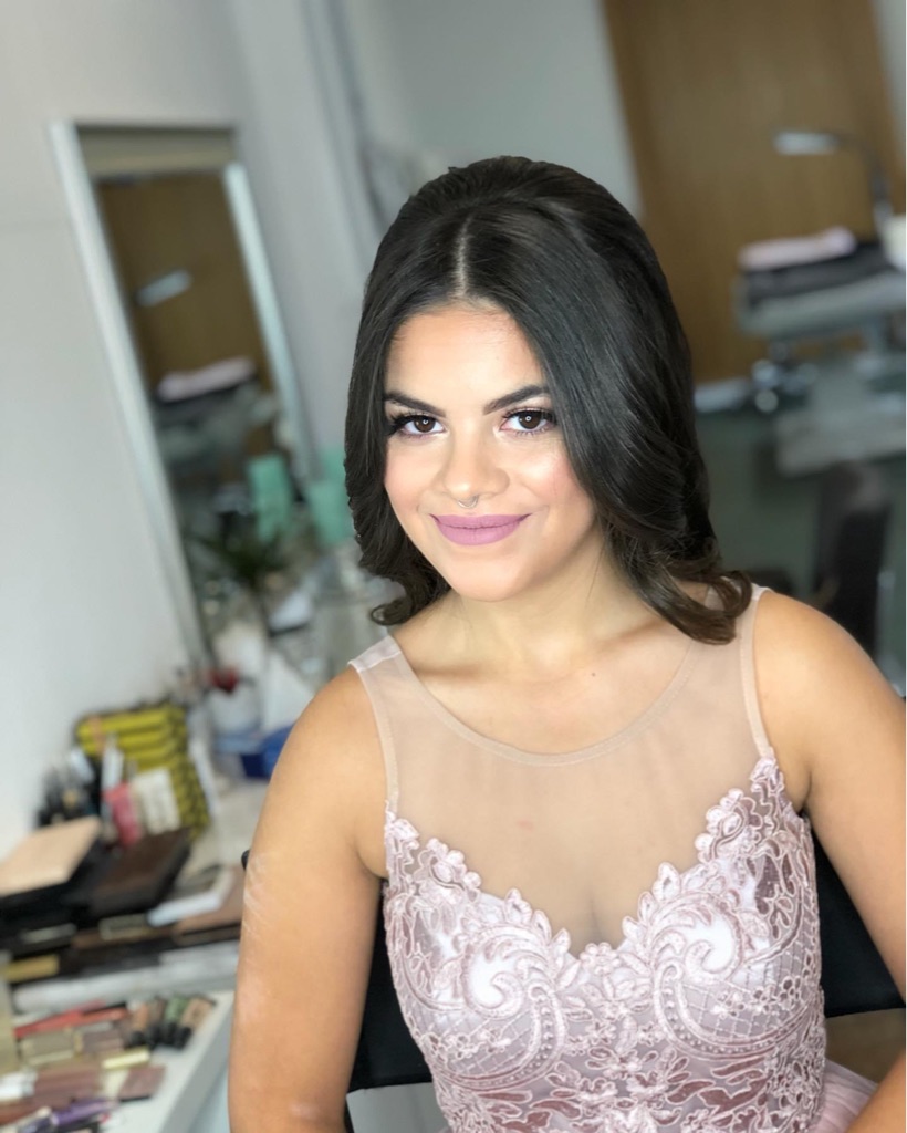 Make-up & Hairstyling