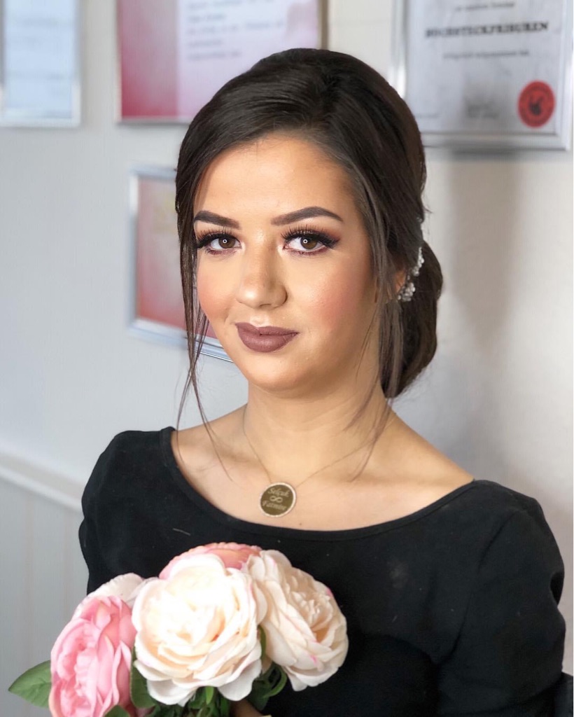 Make-up & Hairstyling