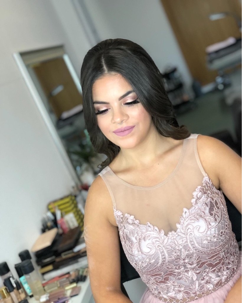 Make-up & Hairstyling